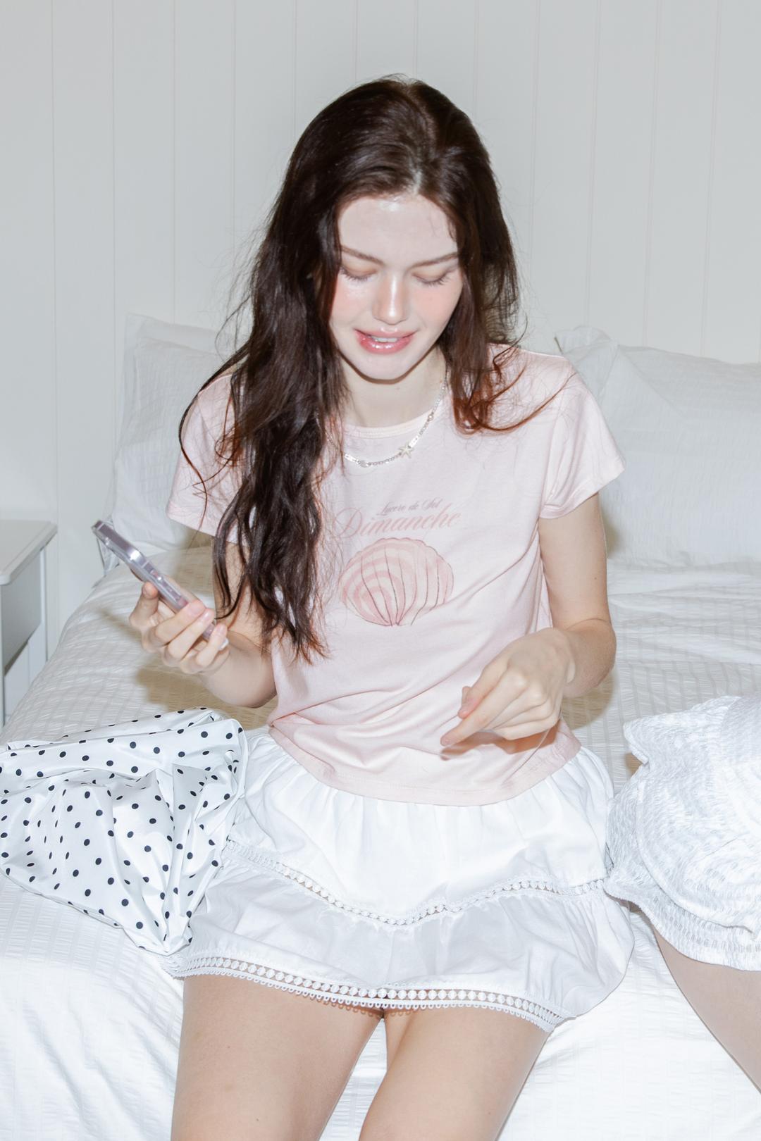 Shelly Tee (strawberry)