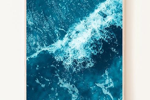 파도치는 푸르른 해안가 절벽 사진 포스터 액자