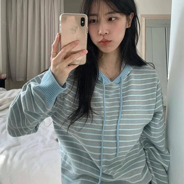 (우먼) 스트라이프 후드 니트_스카이블루
