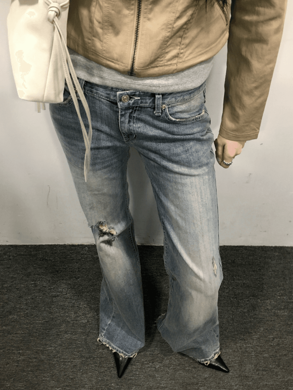 Crack Low Rise Vintage Denim / 크랙 로우라이즈 빈티지 데님