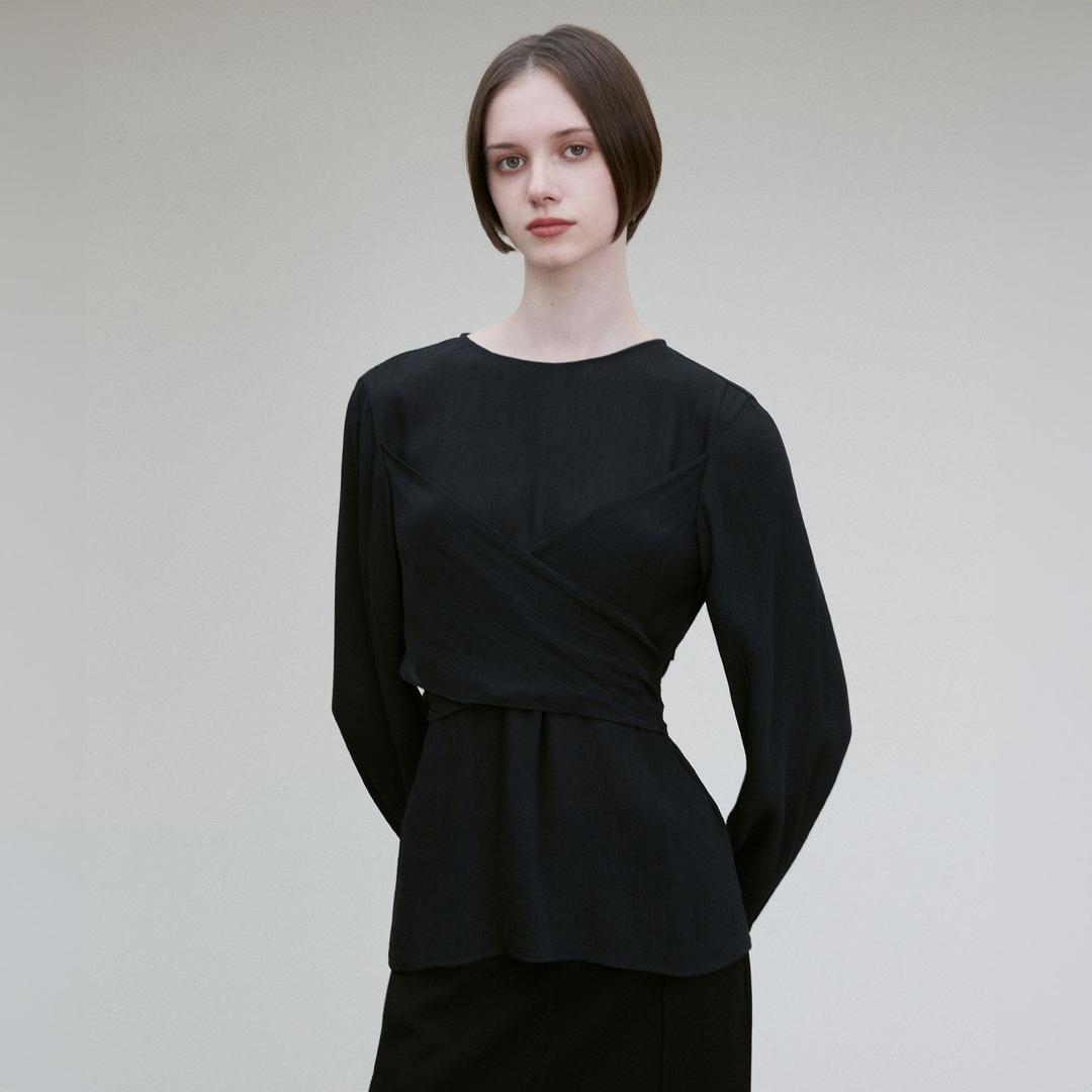 PLEATED WRAP-AROUND BLOUSE BLACK