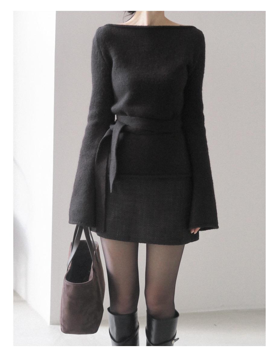 [strap_set] 프랄린 보트넥 니트탑 [블랙]