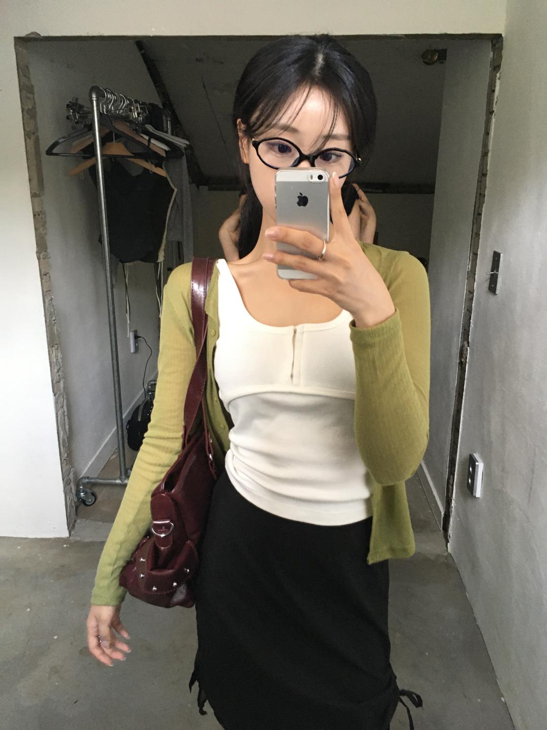 127룸 olive green cardigan