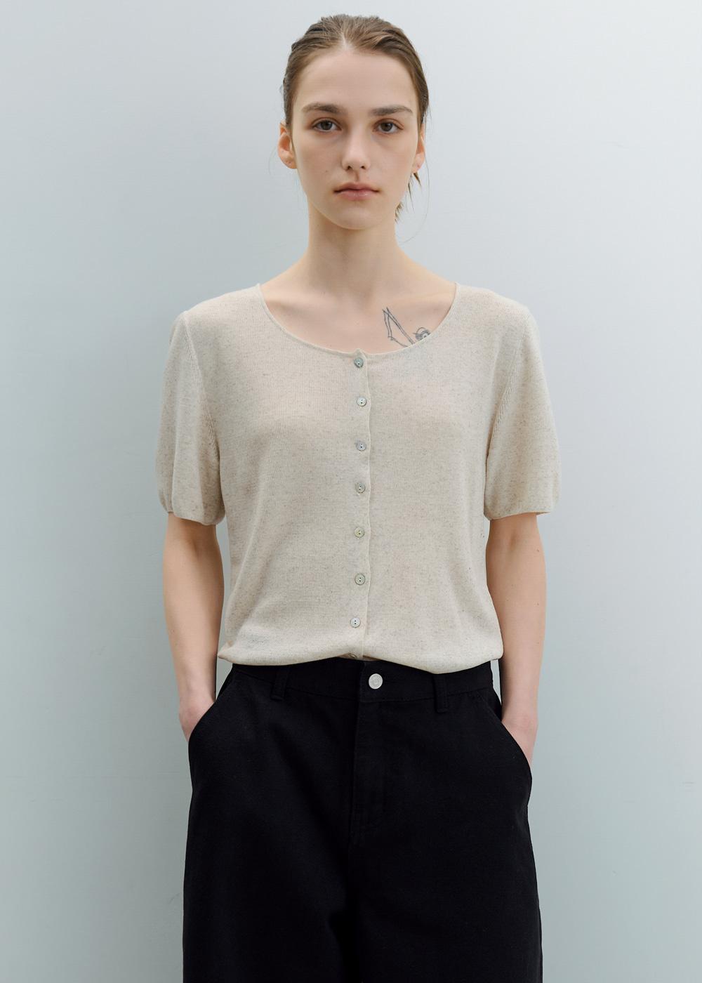 Short u-neck knit (natural)