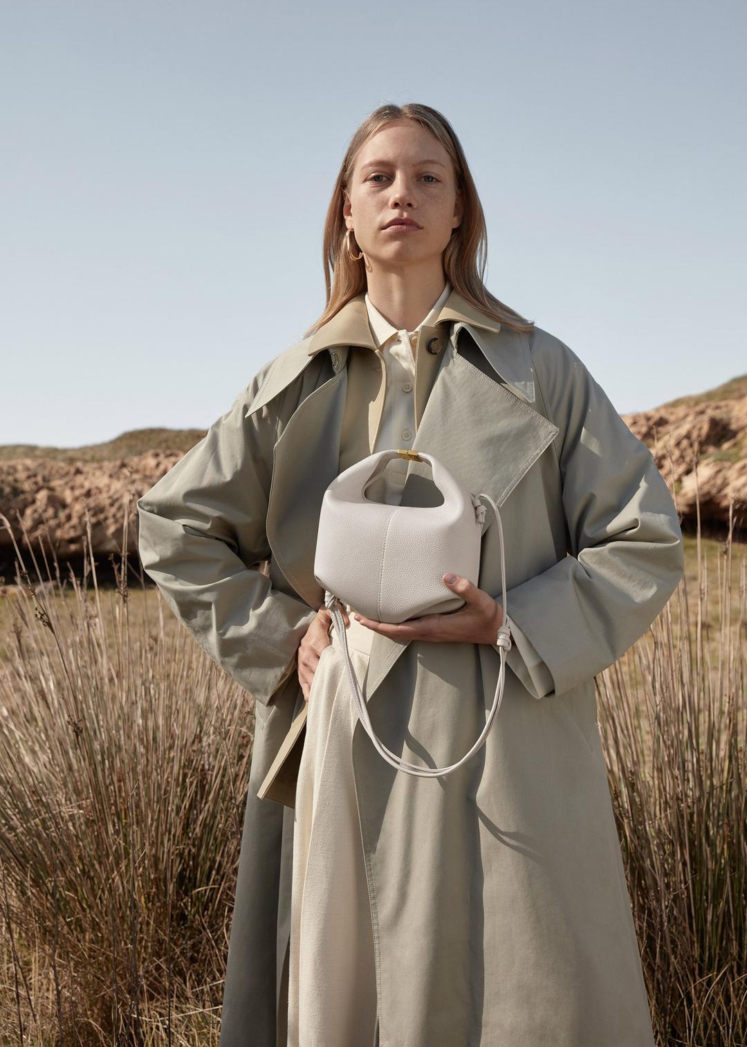 BÉRI – 쵸크 텍스쳐드 레더