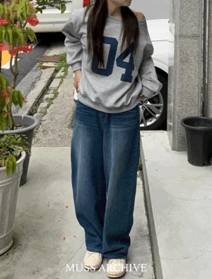 커브드 배기 워싱 데님팬츠