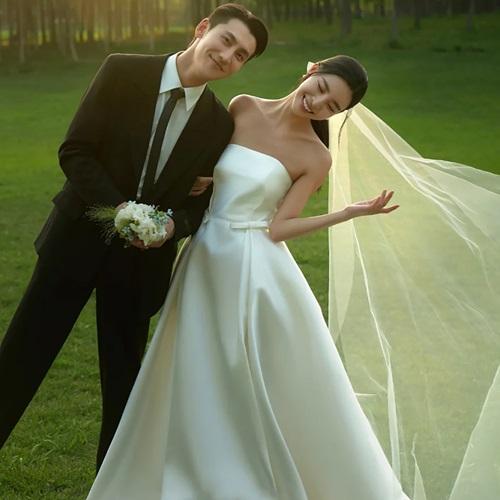 르뚜앙 [당일출고] 다거위 오프숄더 블랙 벨라인 웨딩드레스 브라이덜샤워 셀프웨딩 본식 2부 피로연 스몰웨딩 촬영 이브닝 드레스