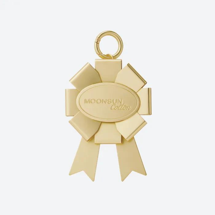 M.C Rosettes Metal Key Ring / Gold