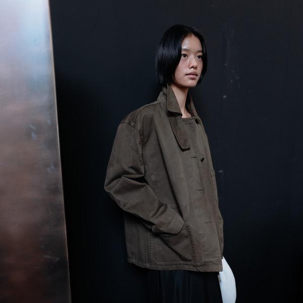 Cotton dying work jacket (khaki / blue gray)