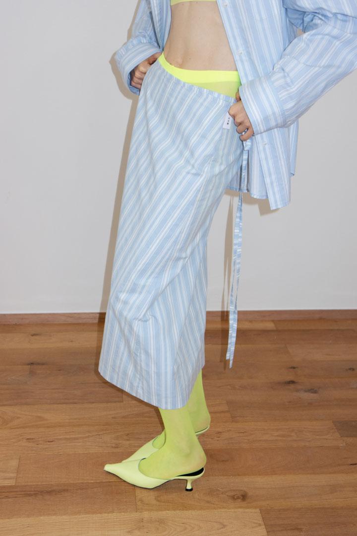 (SUSUMU) WRAP SKIRT | ruddy blue