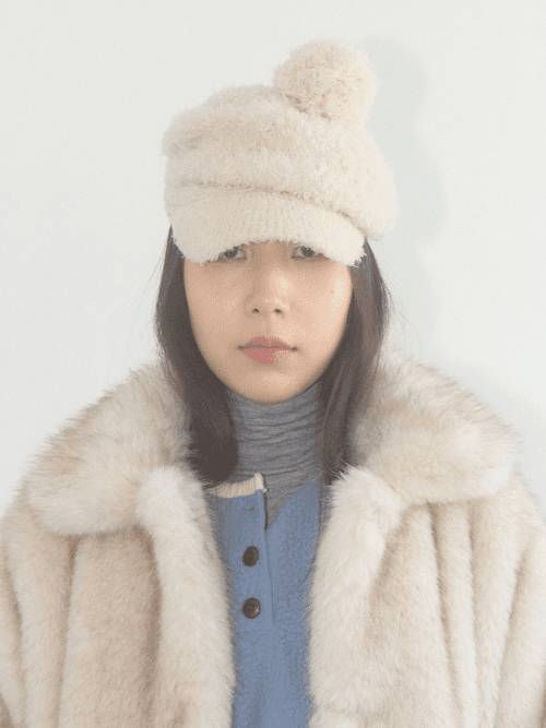 TEXTURED NEWSBOY CAP, CREAM