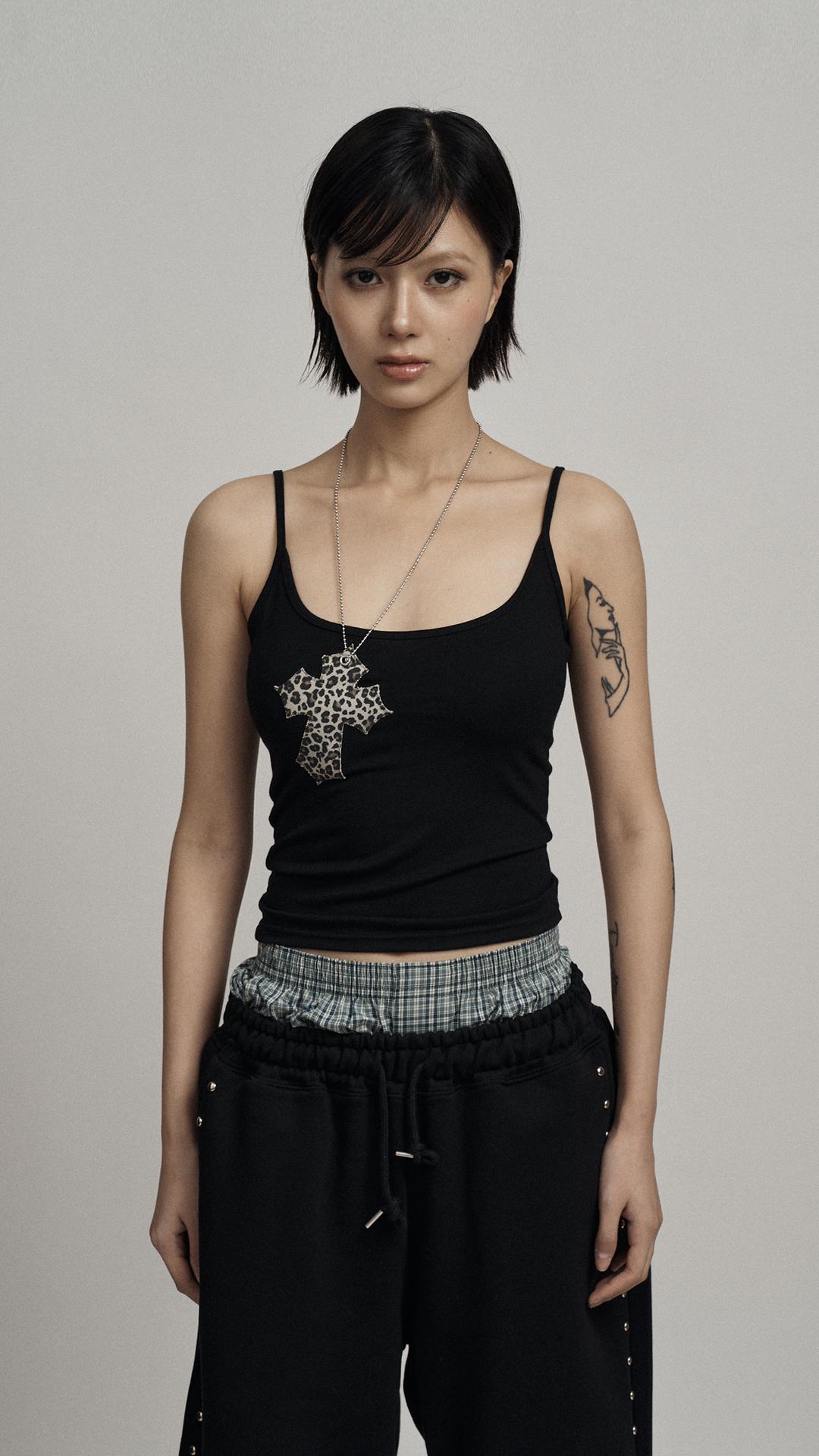 BLACK LEOPARDCROSS NECKLACE SLEEVELESS