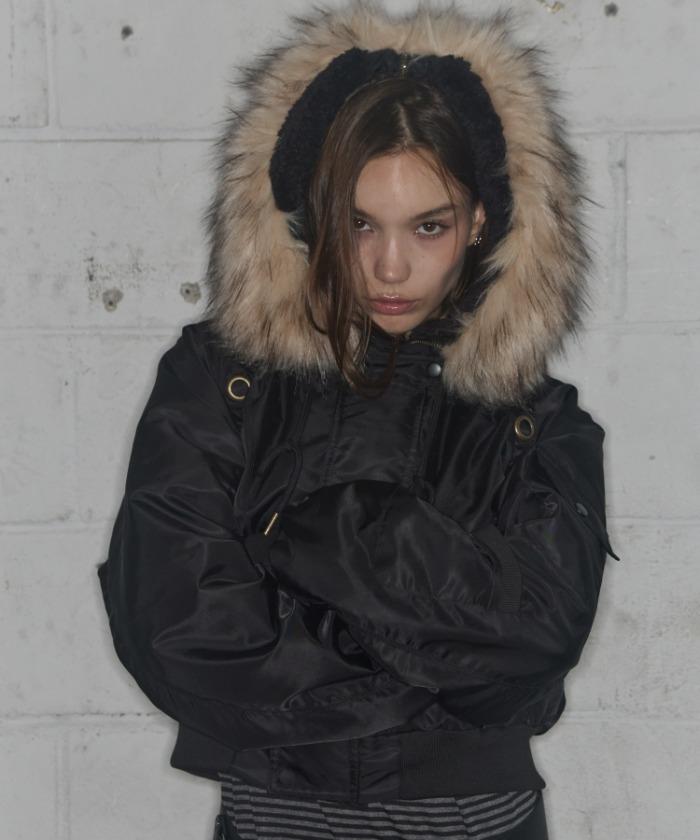 [10/22 예약배송] EYELET FUR MA-1 (BLACK) F25ZA003