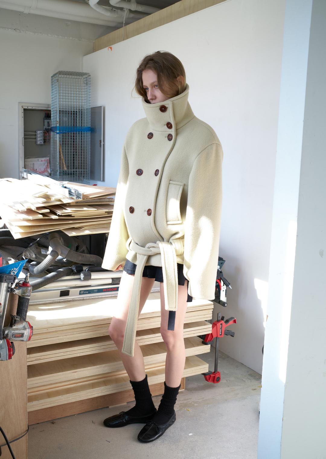 HIGH NECK DOUBLE BREASTED HALF COAT