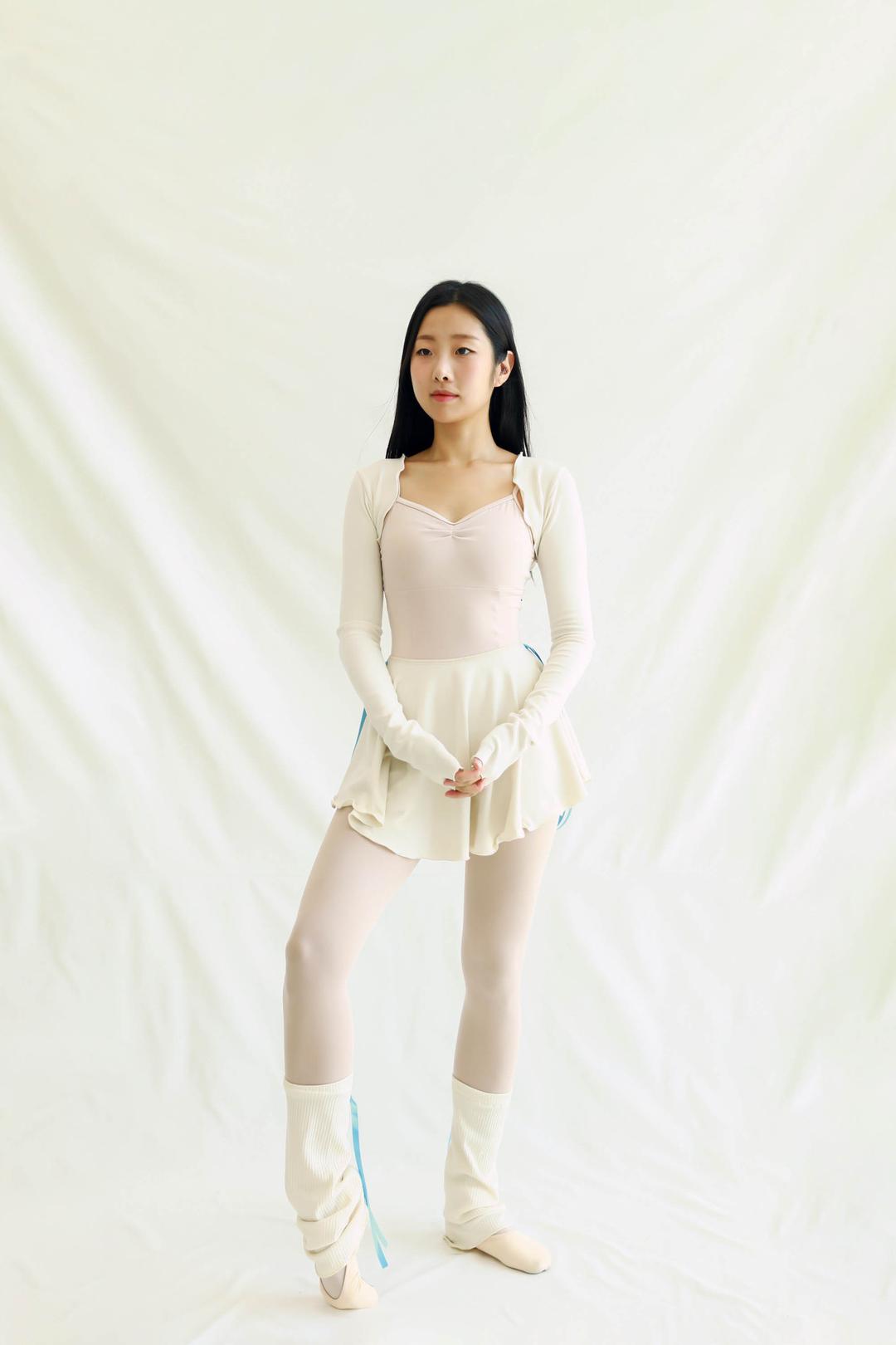 Laura Shrug (3 colours) l 로라 슈러그