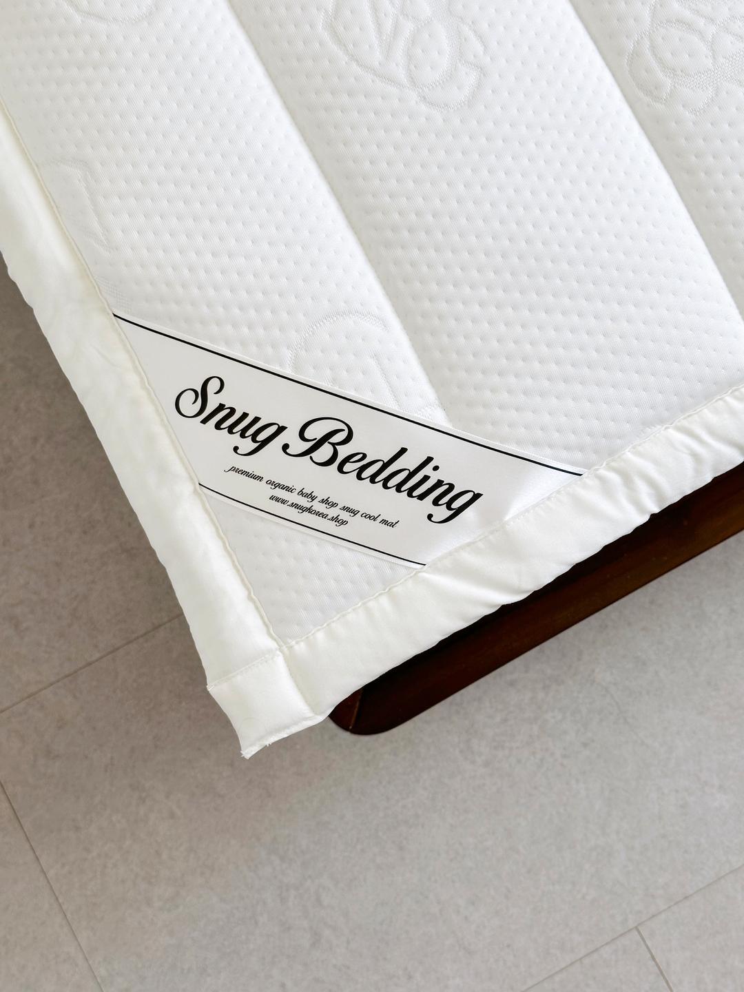 스너그 아이썸 토퍼 패드 (3월 22일 21:00 open)