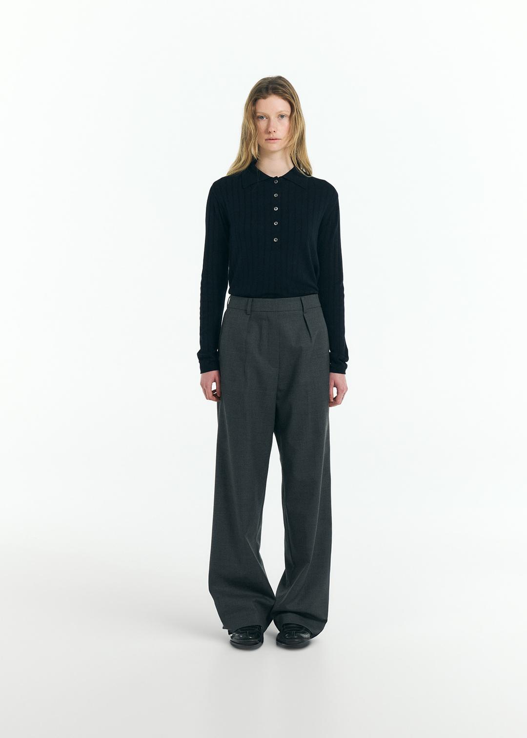 Hutton One Tuck Pants in Dark Gray