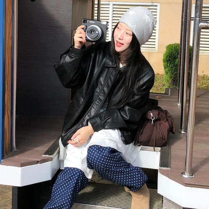 FAUX LEATHER POCKET JUMPER_BLACK