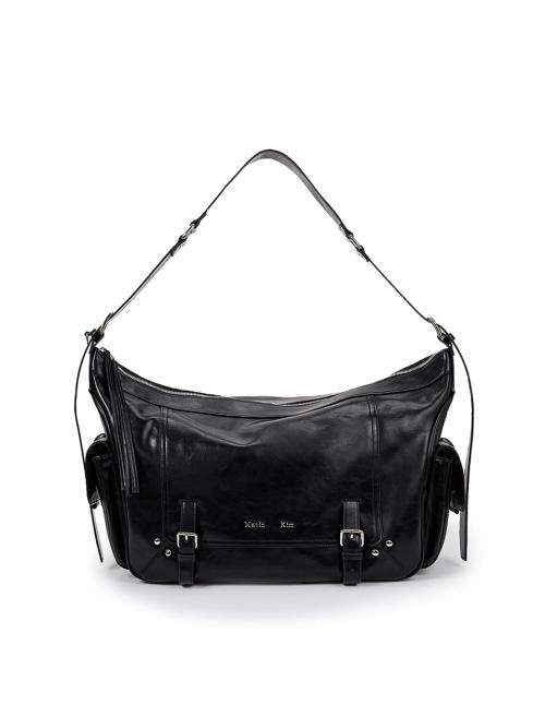 RIVET POINT QUAD BIG SHOULDER BAG IN BLACK
