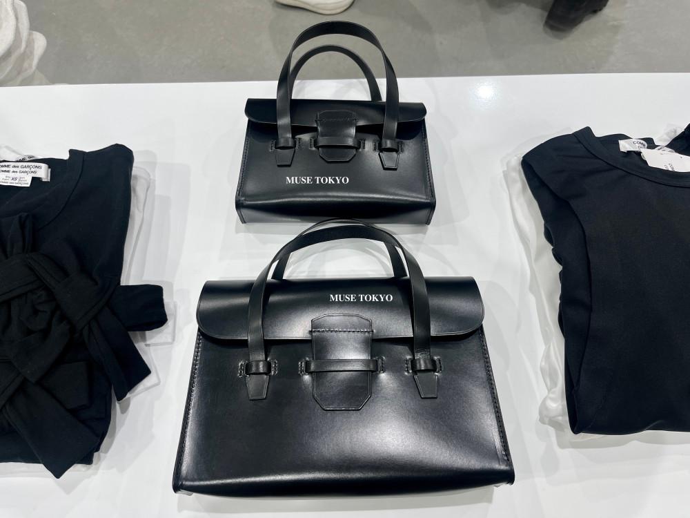 꼼데가르송 COMME DES GARCONS  소가죽백  RM-K201