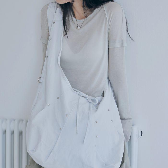 rivet cross bag (light gray)