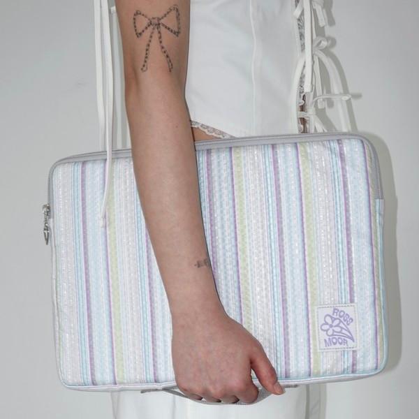 [B-grade] Romantic stripe laptop pouch _ 2 sizes