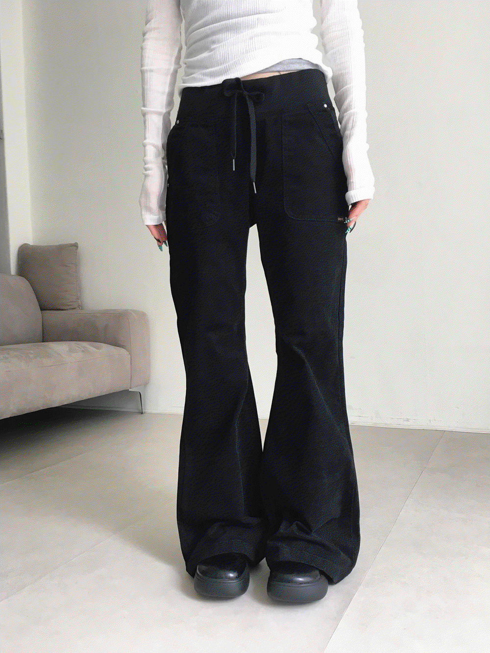 피치 블랙 부츠컷팬츠