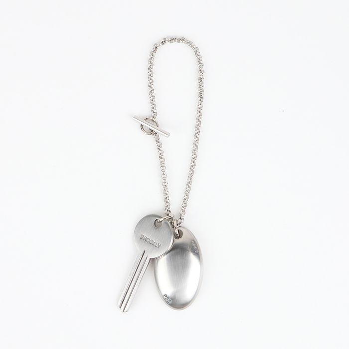 THE HARMONY KEY-CHAIN