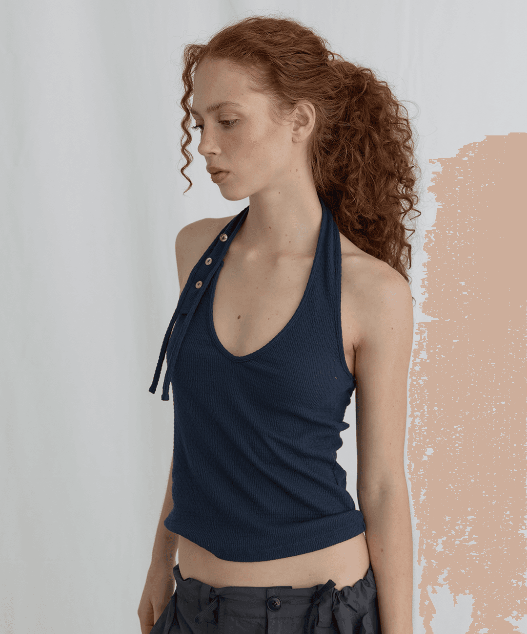SHELL BUTTON HALTER SLEEVELESS - NAVY