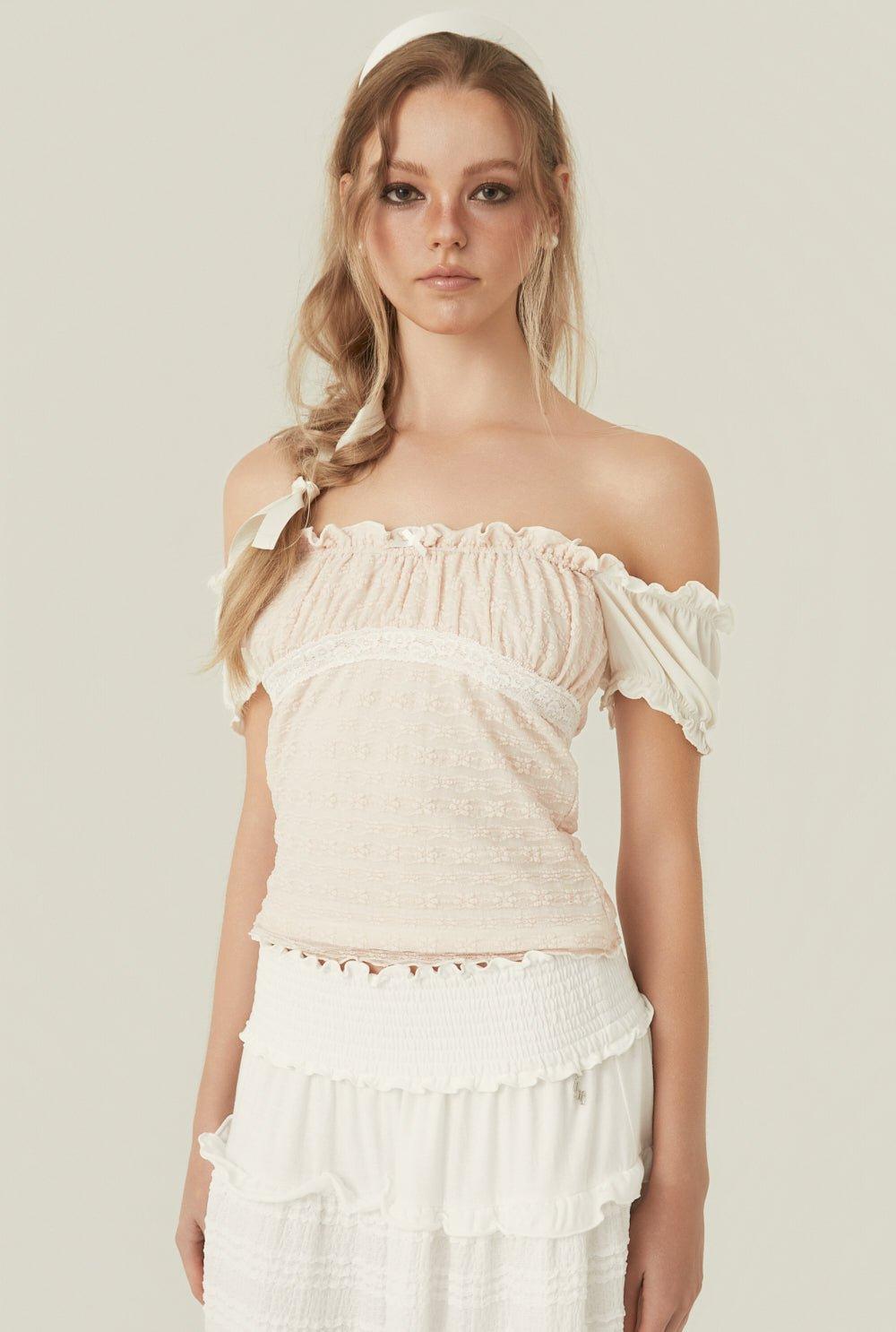 Amelia top