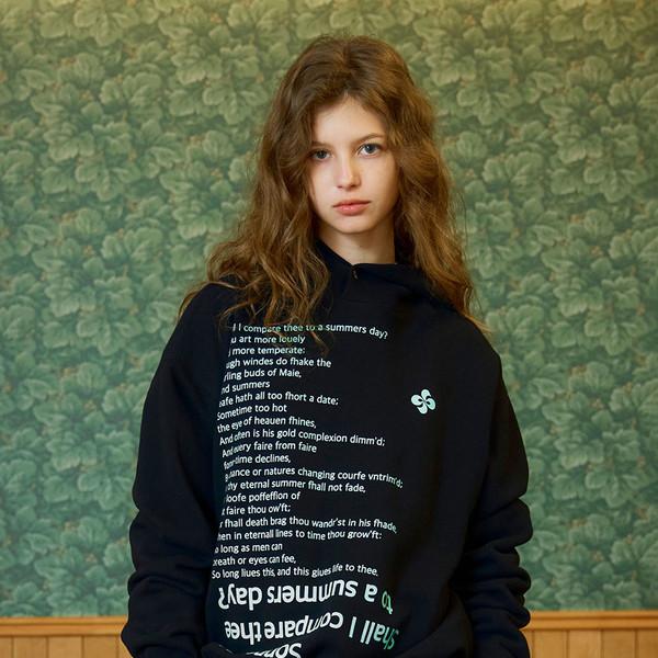 SONNET 18 HOODIE / black