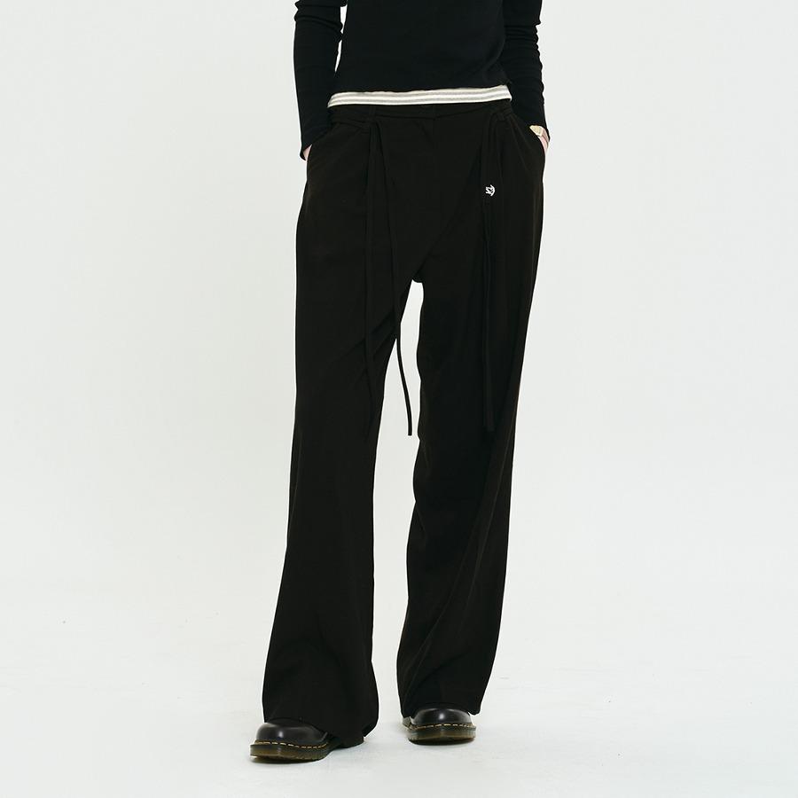 컬렉션 스트링 컷 오프 와이드 슬랙스 [블랙]