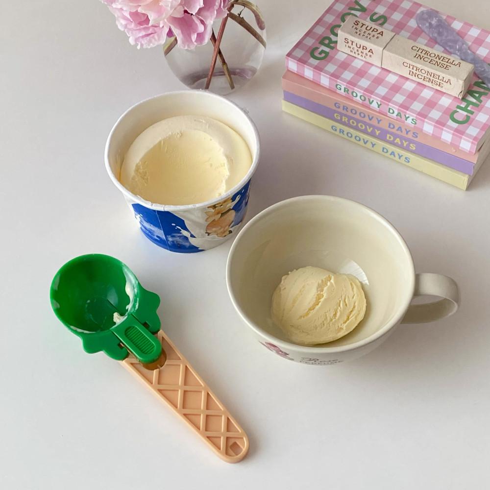 귀여운 아이스크림 스쿱