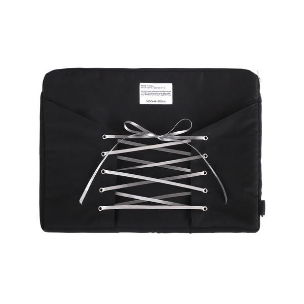 Eyelet Strap Laptop Pouch_Black