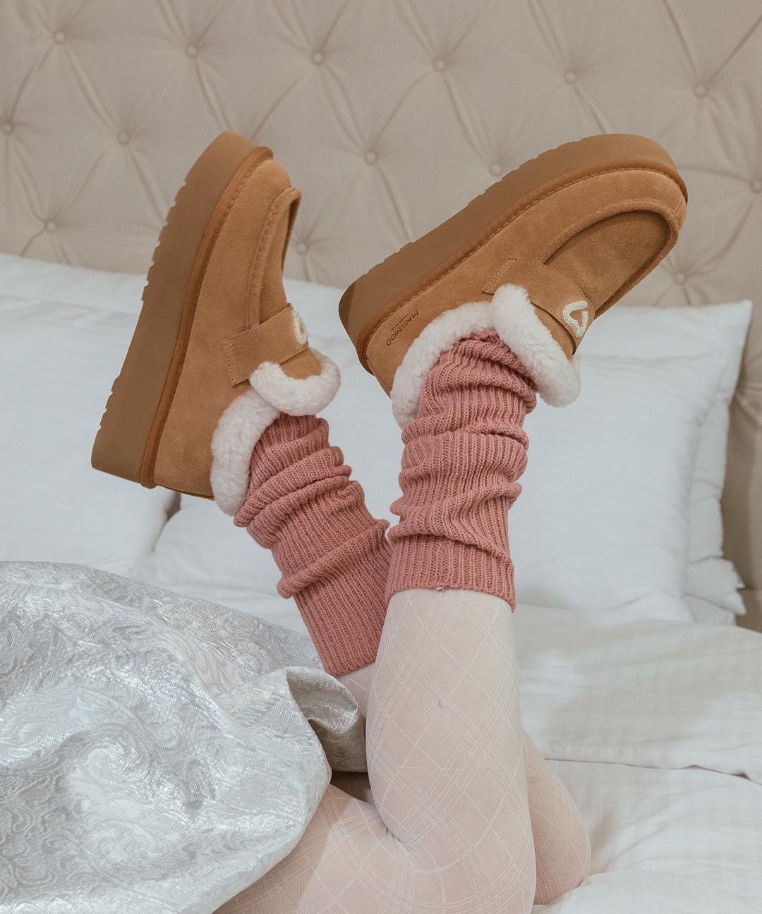 마크모크 Boodle 부들 소가죽 하트 스티치 로퍼형 어그부츠 4cm