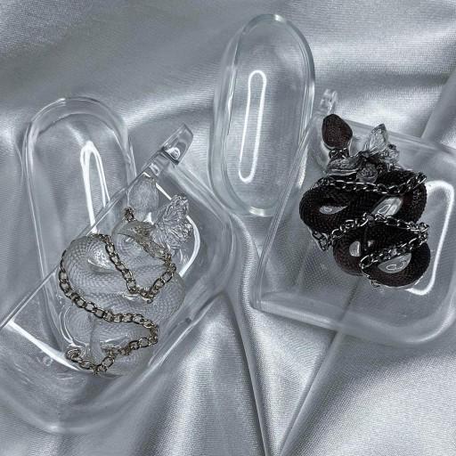 쿠로쿠마 snake chain airpot case