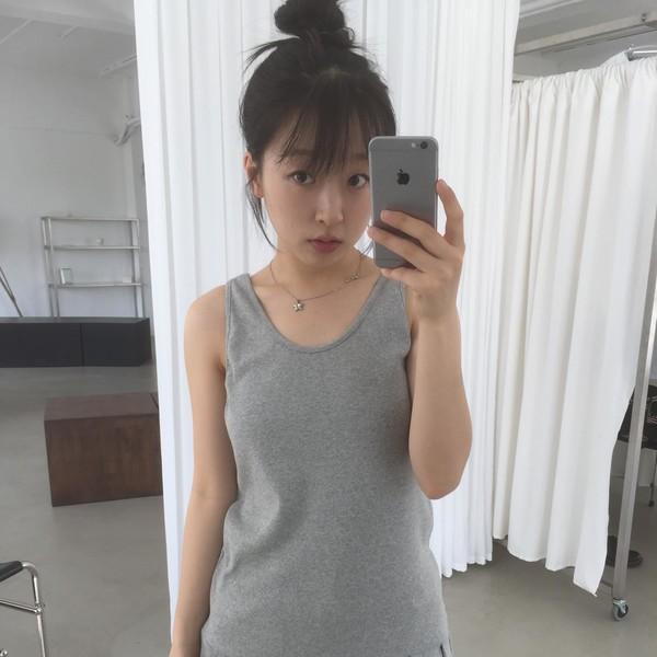 pleats long top