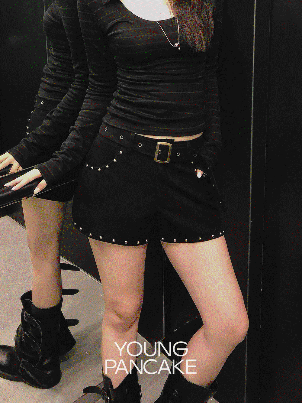[벨트세트/스터드] Collin suede stud belt short pants (S~M)