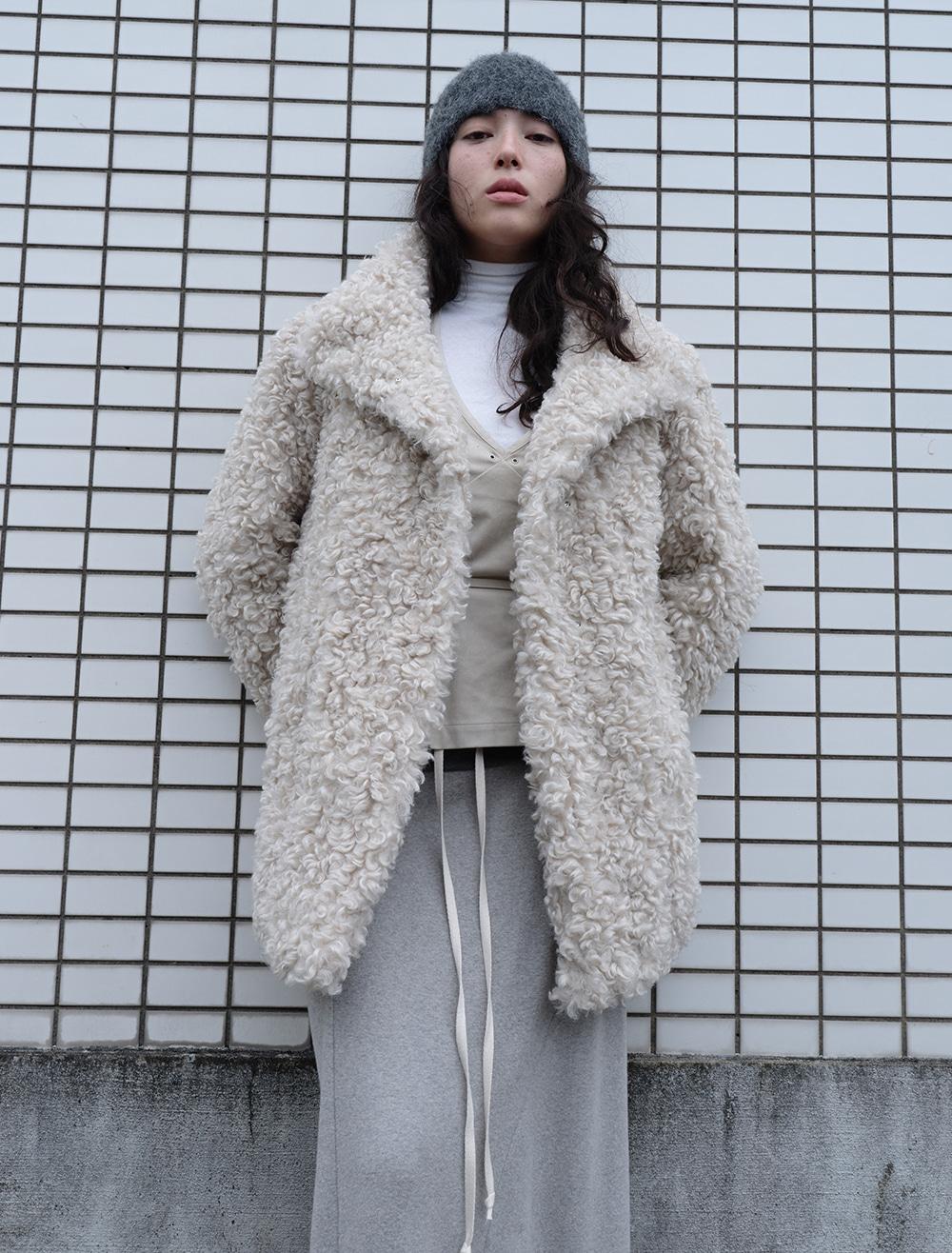 CURLY FUR COAT [BEIGE]