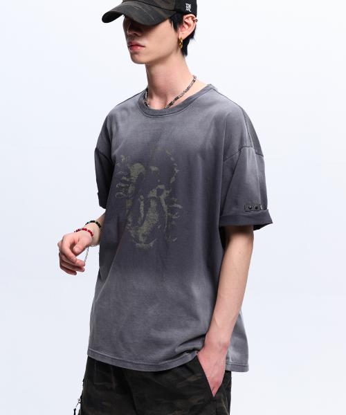 RIVET WASHED GRAPHIC T-SHIRT - CHARCOAL