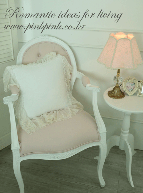 쁘띠 로즈 암체어