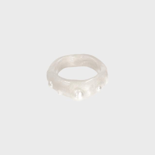 cosmos pearl ring-white
