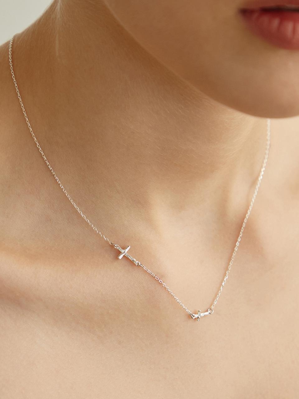 [silver925] tidy cross necklace