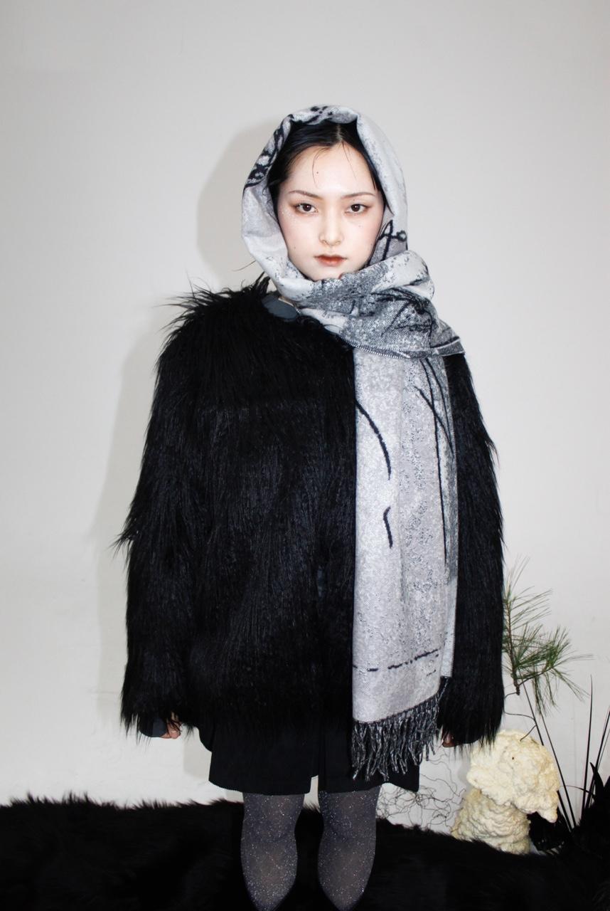 歲寒松柏 Fur jacket (black/gray)