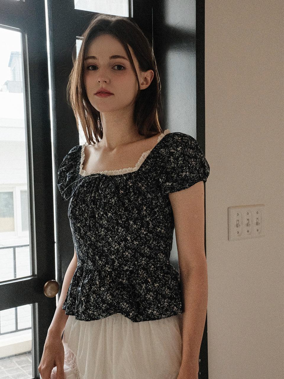 Floral Puff Sleeve Blouse