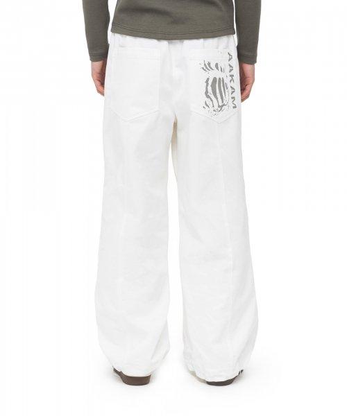 Knee Pin-tuck Printed Denim Pants (White)