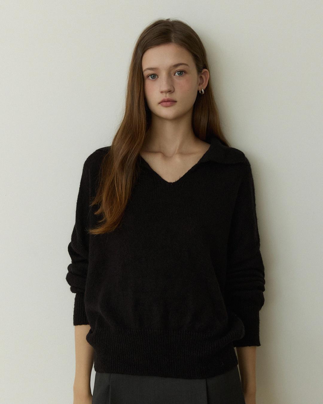 Soft collar over fit knit - black