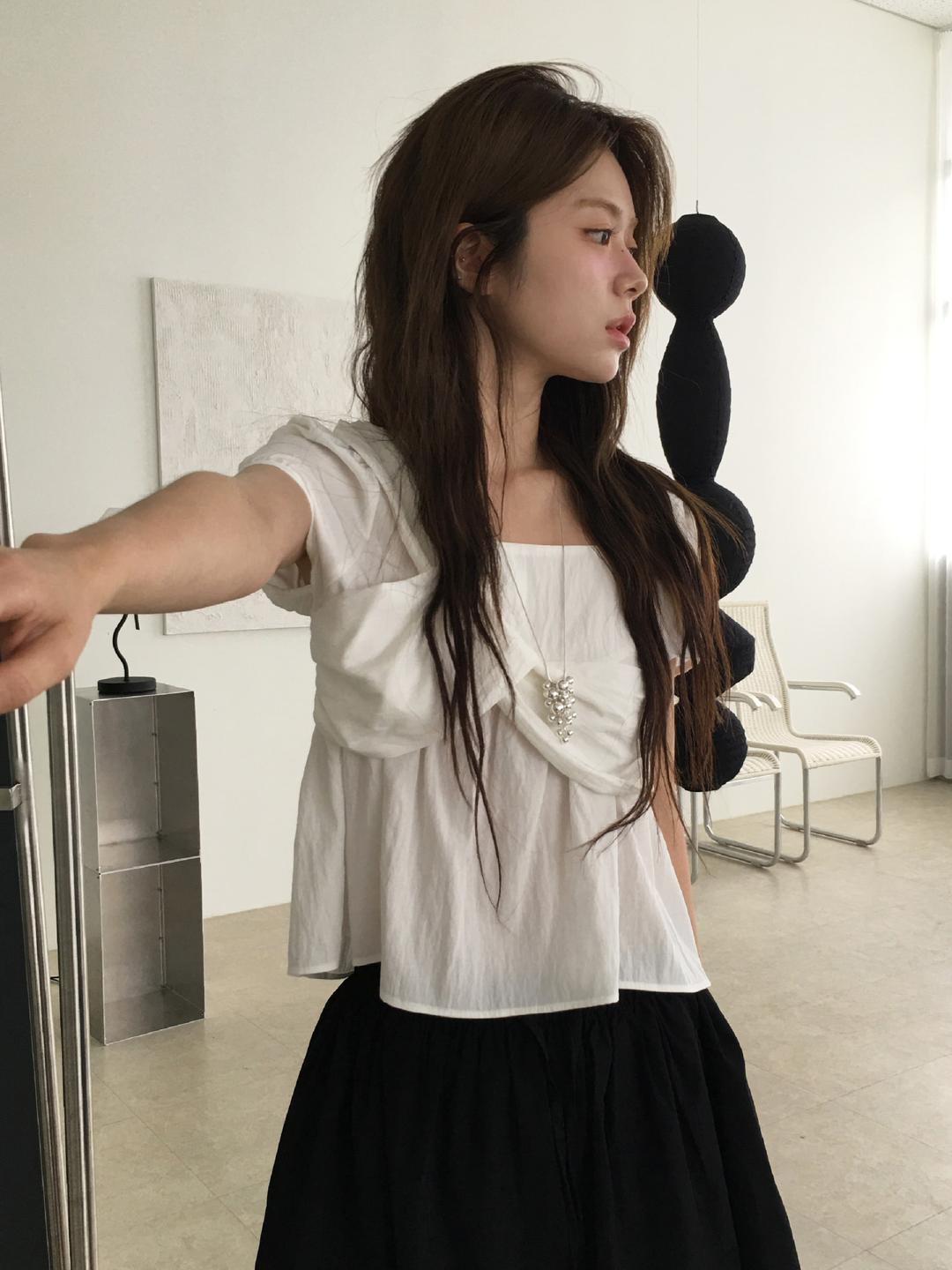 노비야카 Wonder blouse (Ivory, blue gray, black)