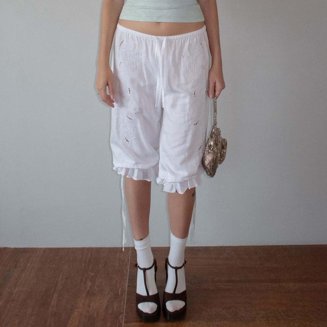 Cottage Cotton Capri Pants White
