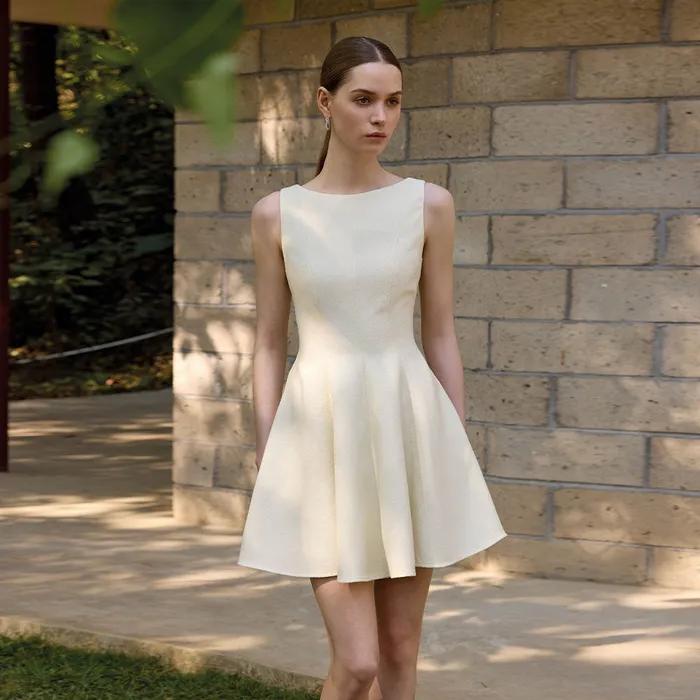 YY_Waist cinching age-reducing dress